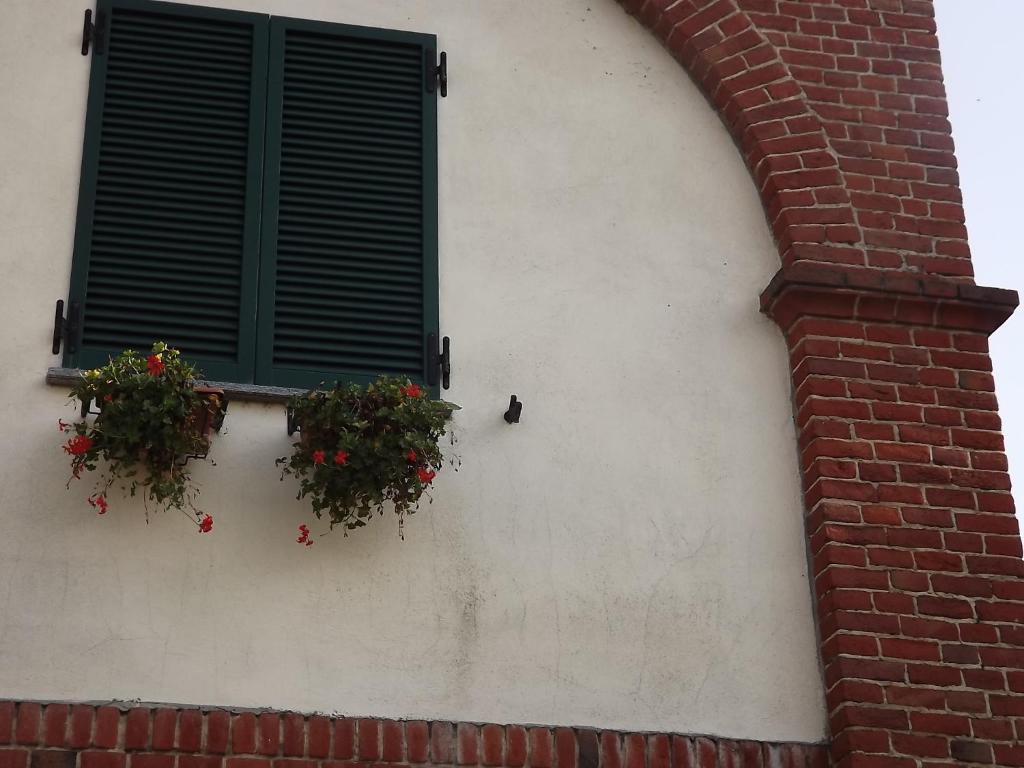 ヴァレンツァ Agriturismo Cascina Nuovaヴィラ エクステリア 写真