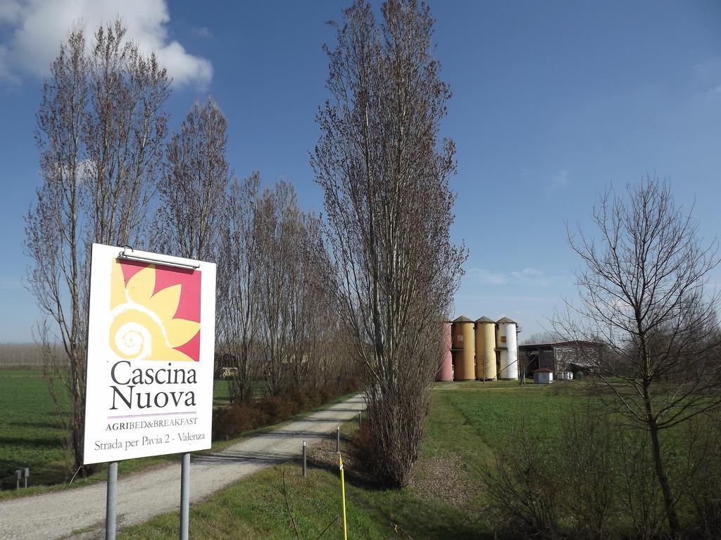 ヴァレンツァ Agriturismo Cascina Nuovaヴィラ エクステリア 写真