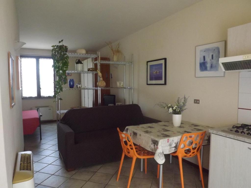 ヴァレンツァ Agriturismo Cascina Nuovaヴィラ 部屋 写真